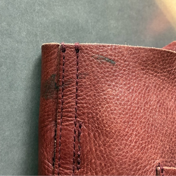 Madewell Medium Transport Tote Dark Cabernet - Picture 10 of 15